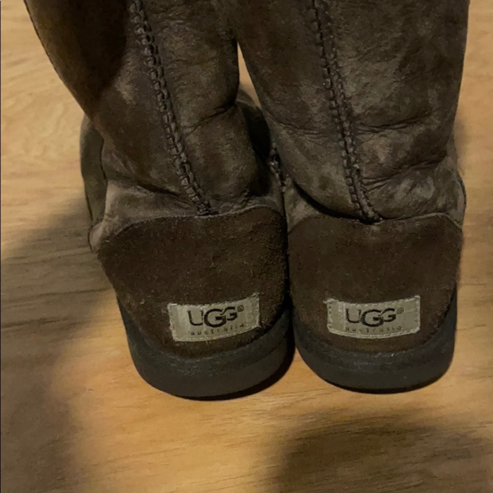 Women’s UGG boots - Picture 4 of 5